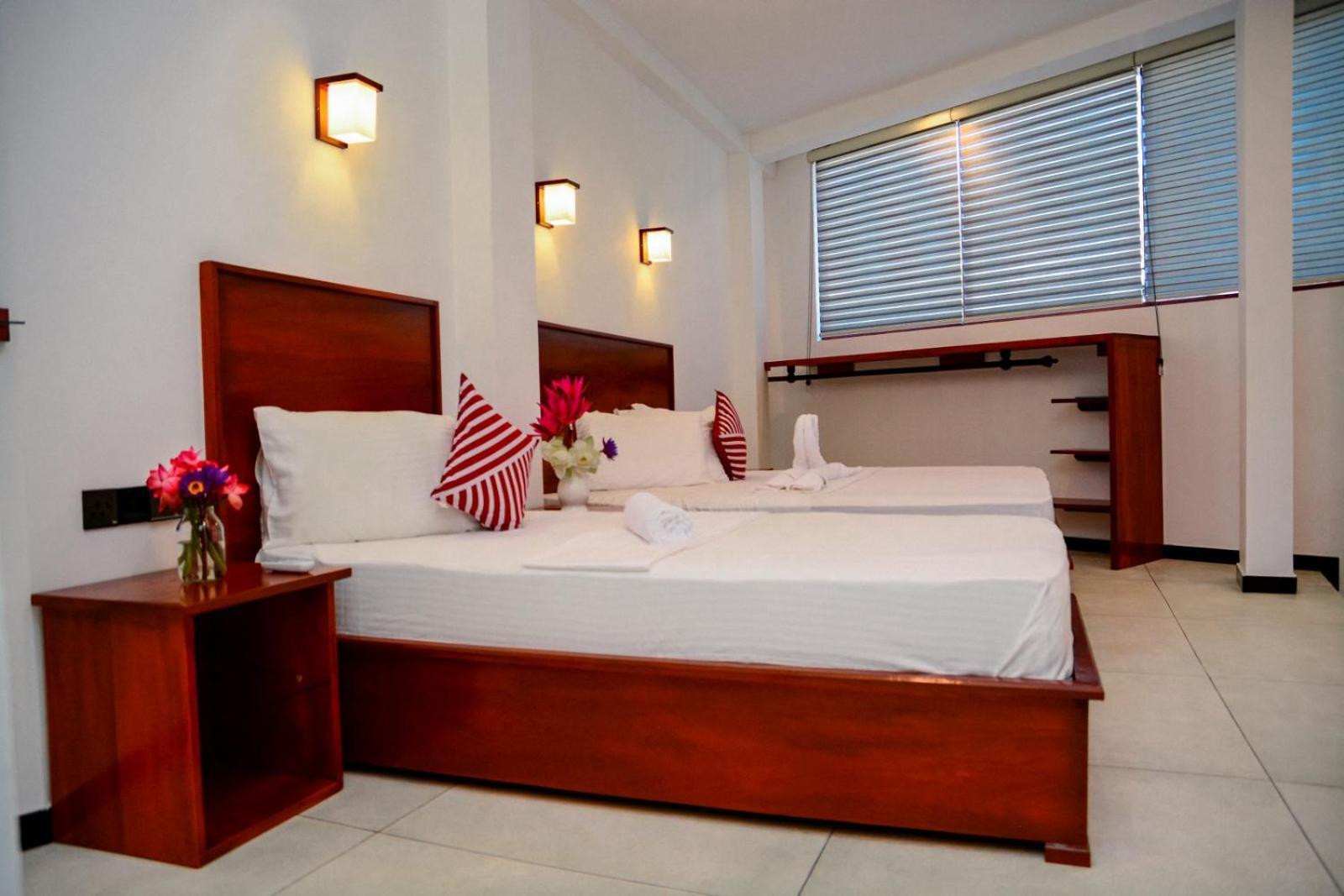 Coconut Style Restaurant & Milinda Guest Hotel Unawatuna Ngoại thất bức ảnh