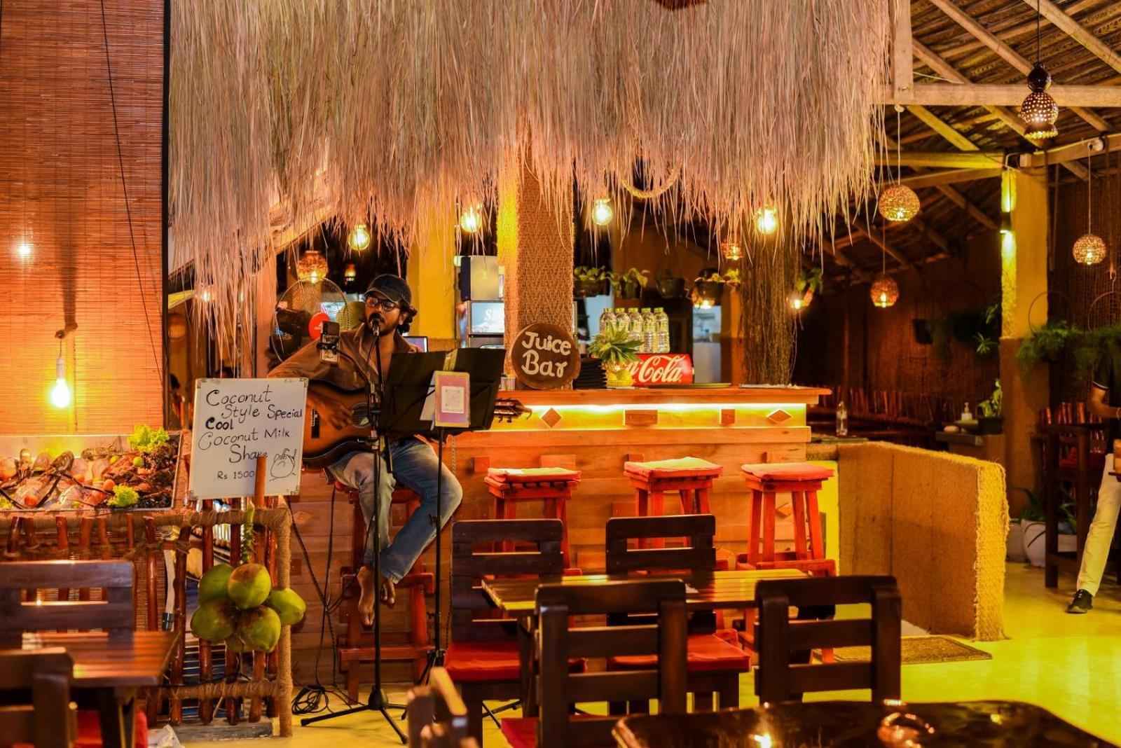 Coconut Style Restaurant & Milinda Guest Hotel Unawatuna Ngoại thất bức ảnh